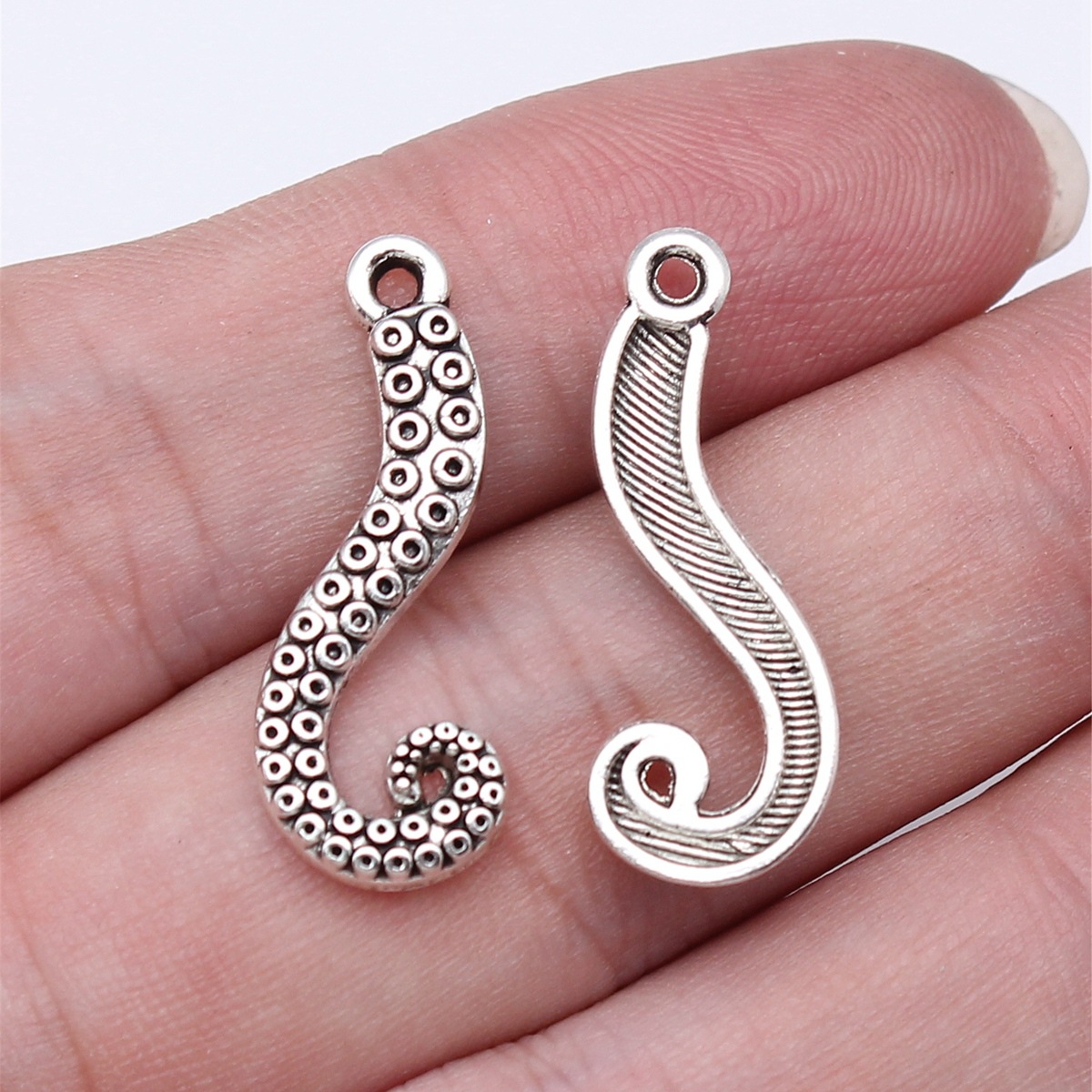 WYSIWYG 20 Buah 26X10Mm 4 Warn - Vintage Fashion Online ulasan dan harga